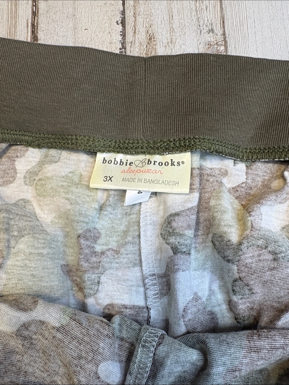 Bobbie Brooks Camo Deer Graphic Tank Top - Gray & Green Set 3X - Picture 14 of 17